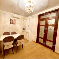 Продаж квартири Харків, Центр, 218м²