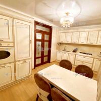 Продаж квартири Харків, Центр, 218м²