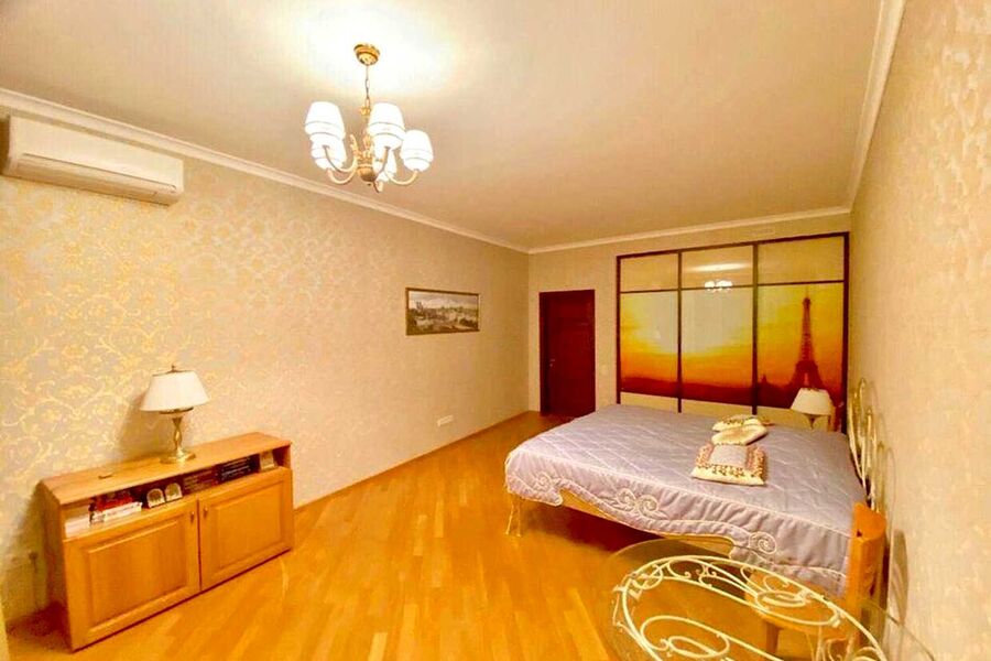 Продаж квартири Харків, Центр, 218м²