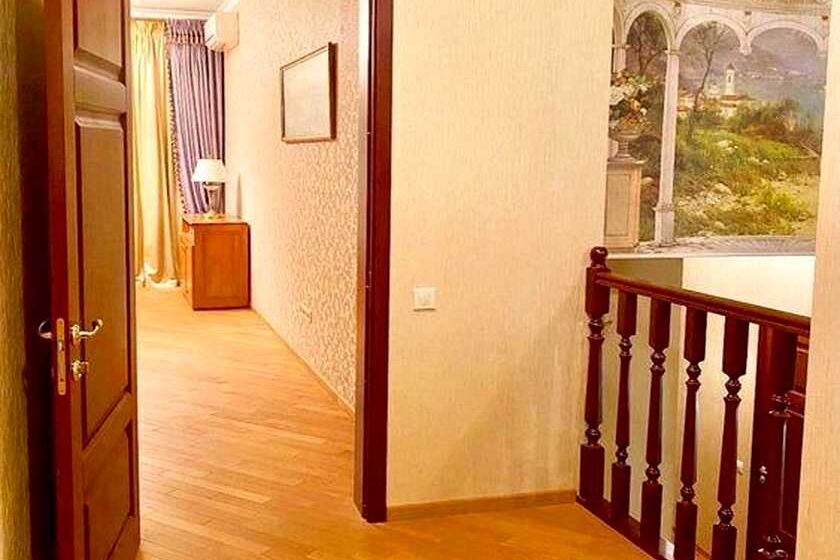 Продаж квартири Харків, Центр, 218м²