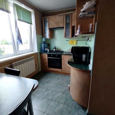 Продажа 	 Харьков,  Зерновой пер.   5г