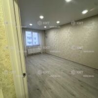 Продаж квартири Харків, ХТЗ, Рогань, 40м²