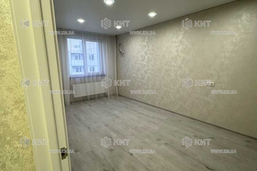Продаж квартири Харків, ХТЗ, Рогань, 40м²
