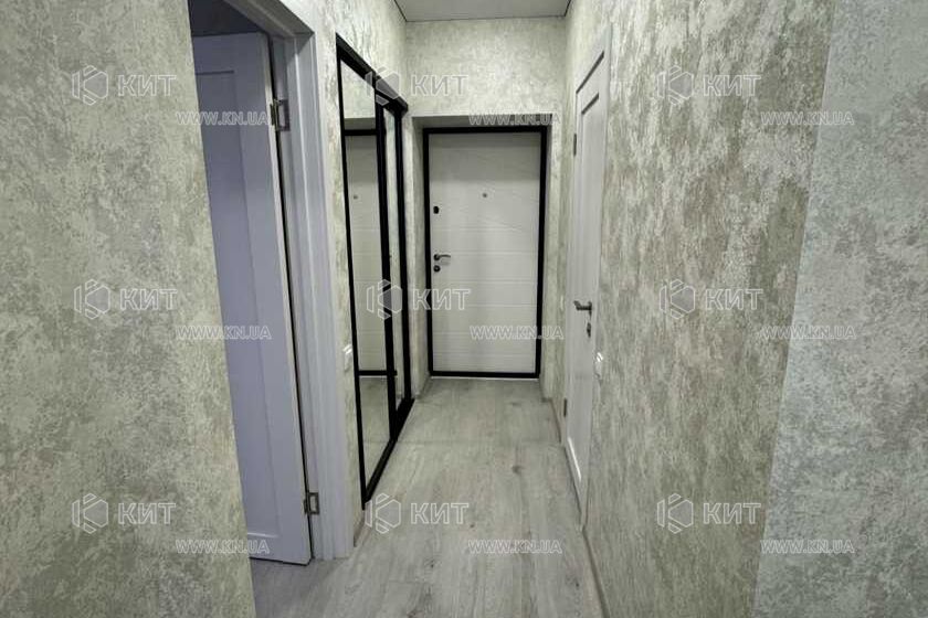 Продаж квартири Харків, ХТЗ, Рогань, 40м²
