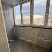 Продаж квартири Харків, ХТЗ, Рогань, 40м²