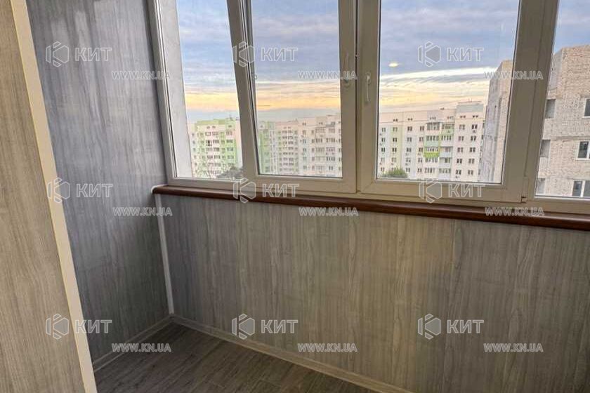 Продаж квартири Харків, ХТЗ, Рогань, 40м²