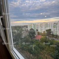 Продаж квартири Харків, ХТЗ, Рогань, 40м²