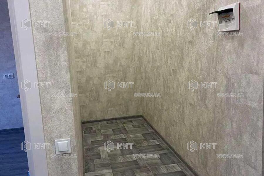 Продаж квартири Харків, ХТЗ, Рогань, 40м²