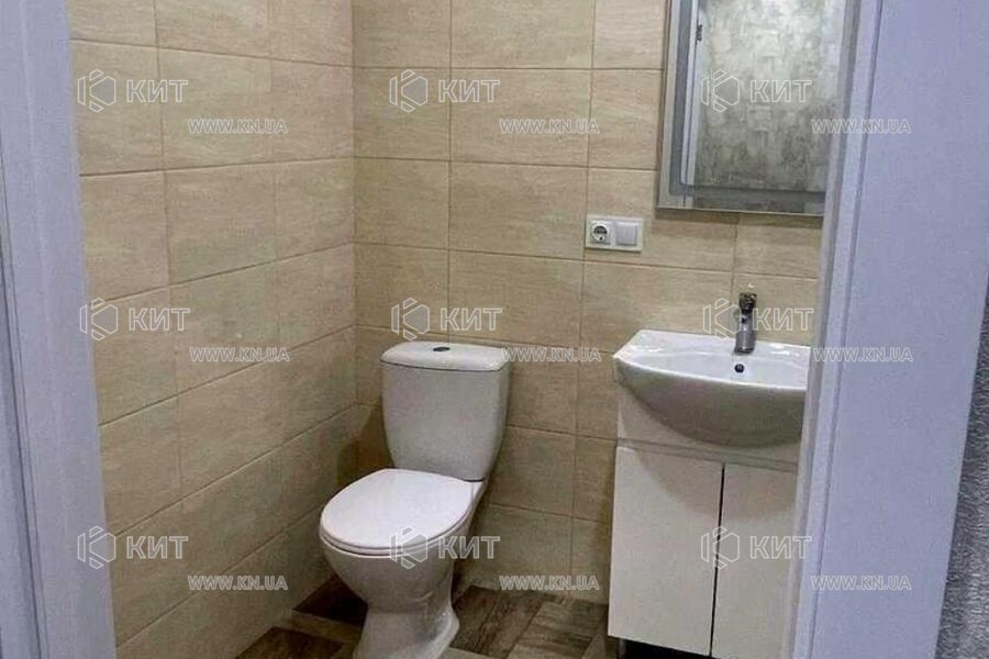 Продаж квартири Харків, ХТЗ, Рогань, 40м²