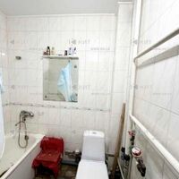 Продаж квартири Харків, ХТЗ, Рогань, 38м²