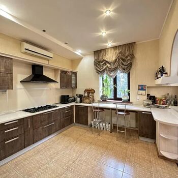Продажа домов и таунхаусов - Харьков,  Свитязская (Вятская) ул.