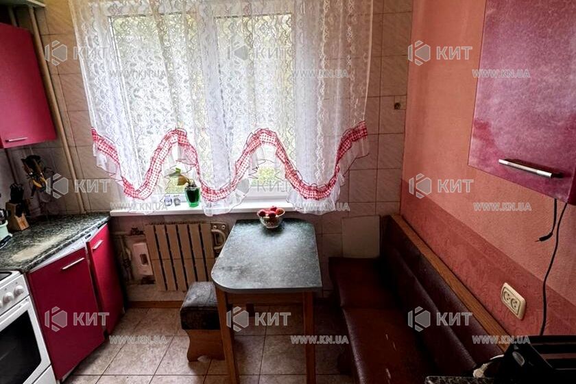 Продажа квартиры Харьков, Алексеевка, 72м²