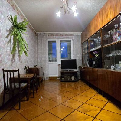 Продажа 	 Харьков,  Непокорённых (Героев Труда) ул.   12Г