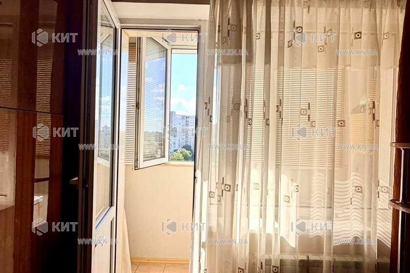 Продаж квартири Харків, ХТЗ, Рогань, 52м²