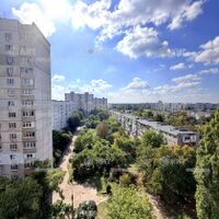 Продаж квартири Харків, ХТЗ, Рогань, 52м²