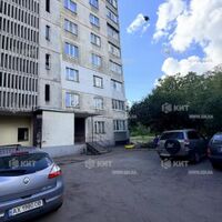 Продаж квартири Харків, ХТЗ, Рогань, 52м²