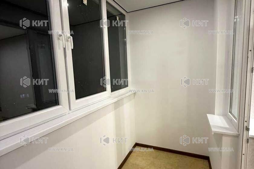 Продаж квартири Харків, ХТЗ, Рогань, 42м²