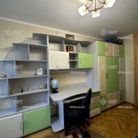 Продаж квартири Харків, ХТЗ, Рогань, 44м²