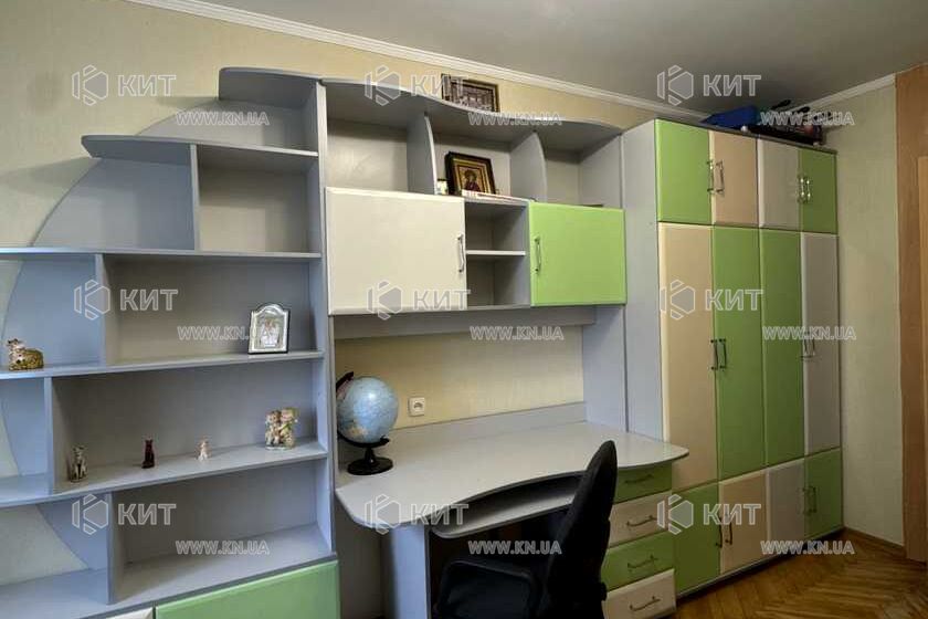 Продаж квартири Харків, ХТЗ, Рогань, 44м²