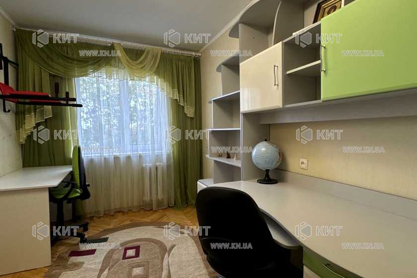 Продаж квартири Харків, ХТЗ, Рогань, 44м²