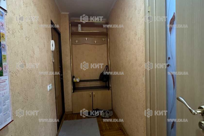 Продаж квартири Харків, ХТЗ, Рогань, 44м²