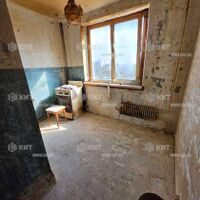 Продаж квартири Харків, ХТЗ, Рогань, 46м²