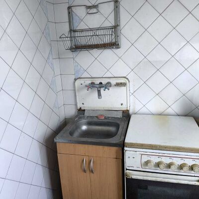 Продажа 	 Харків,  Каденюка (Танкопія) вул.   14