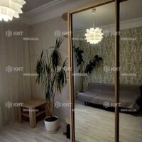 Продаж квартири Харків, ХТЗ, Рогань, 49м²