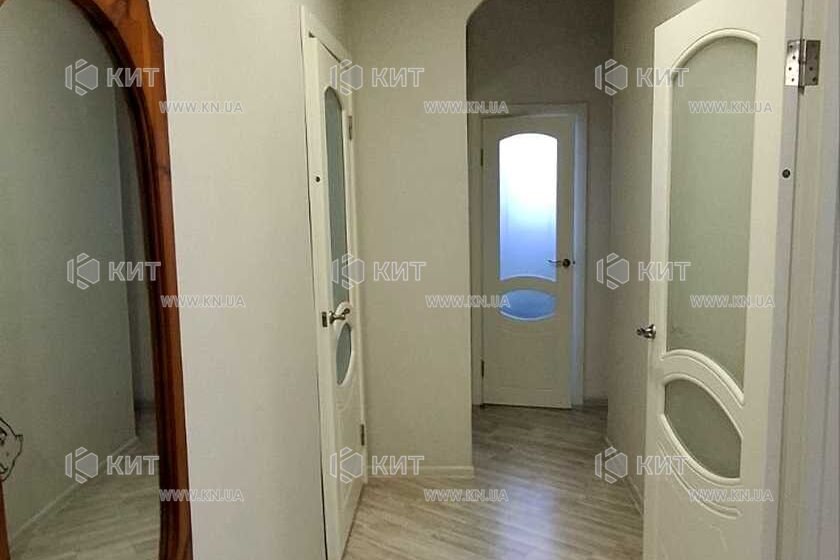 Продаж квартири Харків, ХТЗ, Рогань, 49м²