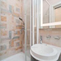 Продаж квартири Харків, Салтівка(Бараб.,Україна), 20м²