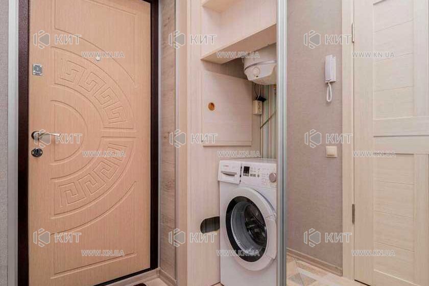 Продаж квартири Харків, Салтівка(Бараб.,Україна), 20м²
