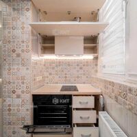 Продаж квартири Харків, Салтівка(Бараб.,Україна), 20м²