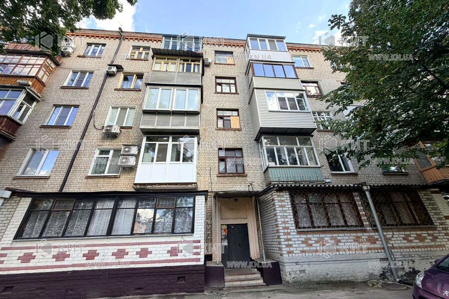 Продаж квартири Харків, ХТЗ, Рогань, 37.6м²