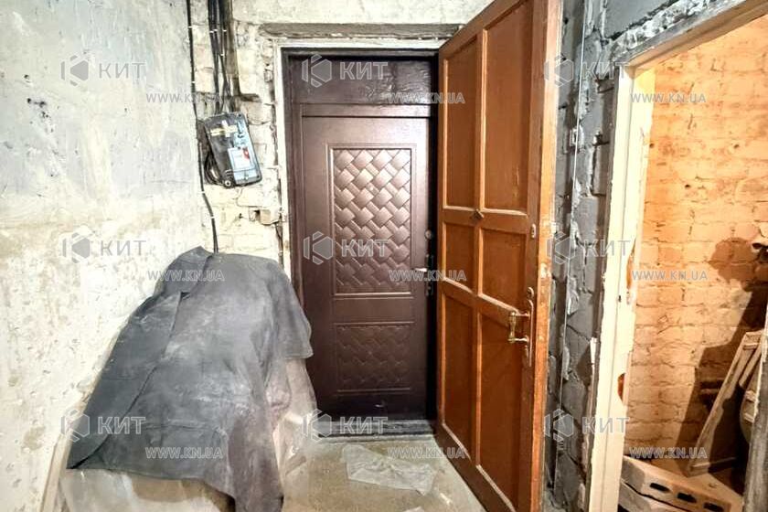 Продаж квартири Харків, ХТЗ, Рогань, 37.6м²