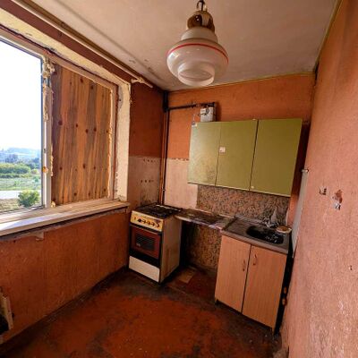 Продажа 	 Харків,  Героїв Харкова (Московський) пр.   308