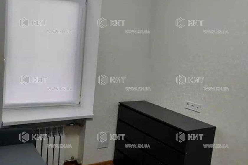 Продаж квартири Харків, ХТЗ, Рогань, 17м²