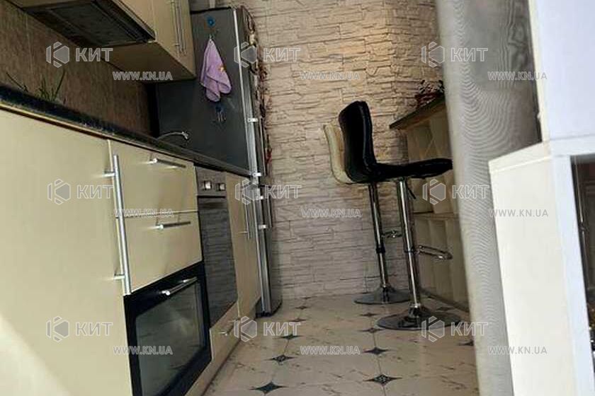 Продаж квартири Харків, ХТЗ, Рогань, 35м²