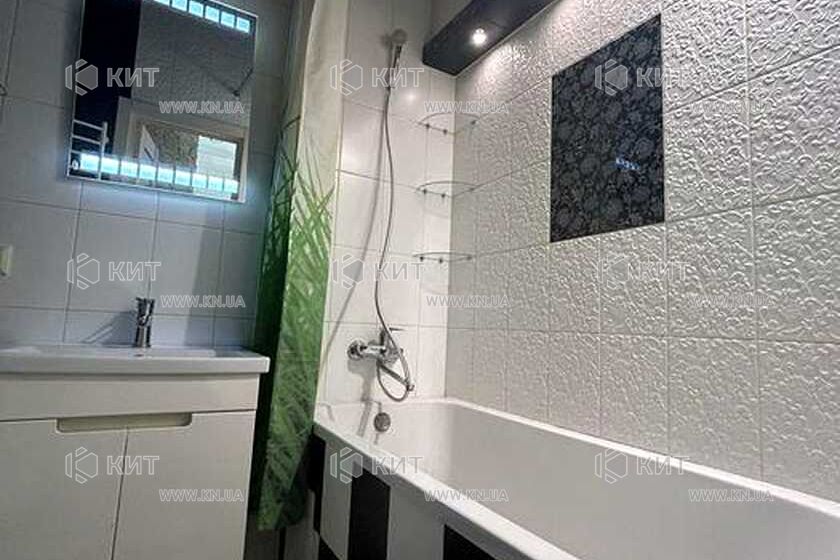 Продаж квартири Харків, ХТЗ, Рогань, 35м²
