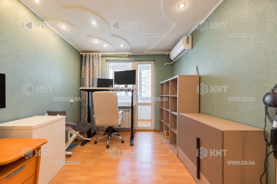 Продажа квартиры Харьков, Спортивная, Гагарина, Защитников, 68м²