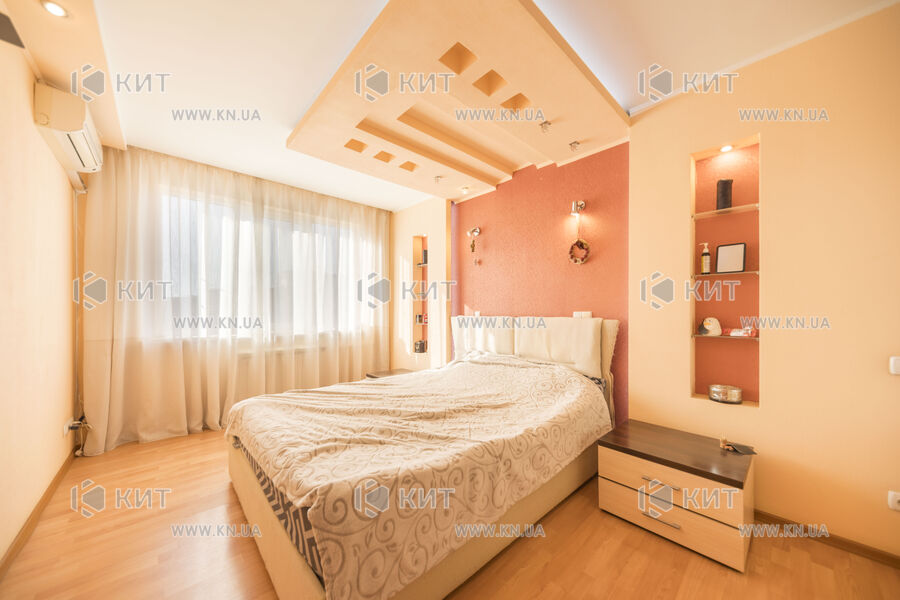 Продажа квартиры Харьков, Спортивная, Гагарина, Защитников, 68м²