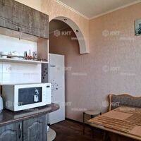 Продажа квартиры Харьков, ХТЗ, Рогань, 50.8м²