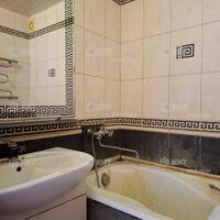 Продажа квартиры Харьков, ХТЗ, Рогань, 50.8м²