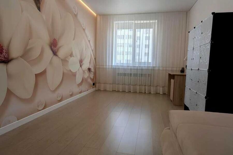 Продаж квартири Харків, ХТЗ, Рогань, 57.1м²