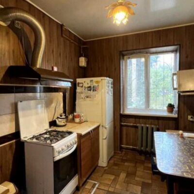Продажа 	 Харків,  Глобинська (Маршала Батицького) вул.   21