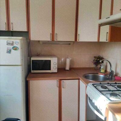 Продажа 	 Харків,  Киргизька вул.   3
