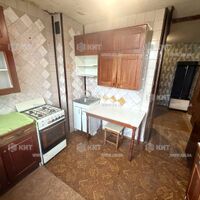 Продаж квартири Харків, ХТЗ, Рогань, 33м²