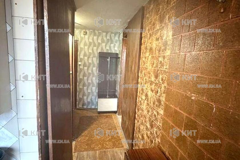 Продаж квартири Харків, ХТЗ, Рогань, 33м²