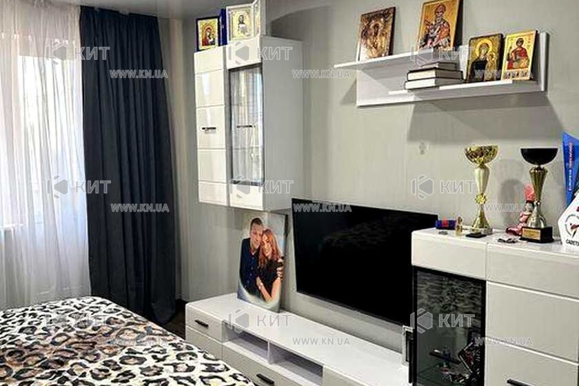 Продажа квартиры Харьков, ХТЗ, Рогань, 69м²