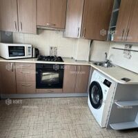 Продаж квартири Харків, ХТЗ, Рогань, 59м²