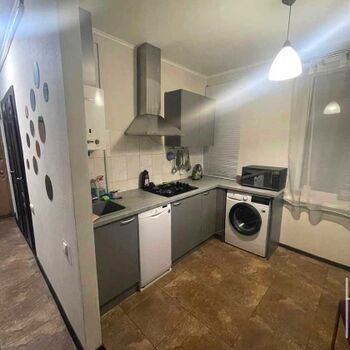 Продажа квартир - Харьков,  Ярослава Мудрого (Петровского) ул.  38